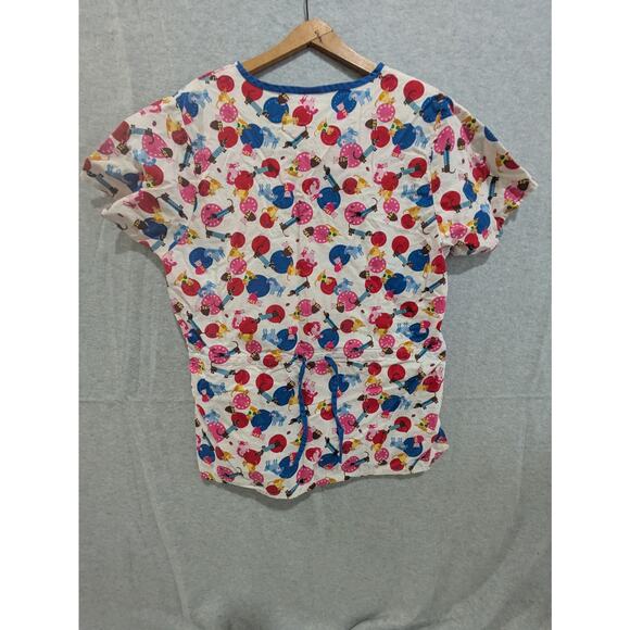 Dickies Scrub Top Women's Medium White Cute Animal All Over Print V-Neck - Picture 5 of 5